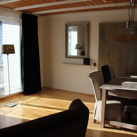 Private Ferienwohnung 아파트 *